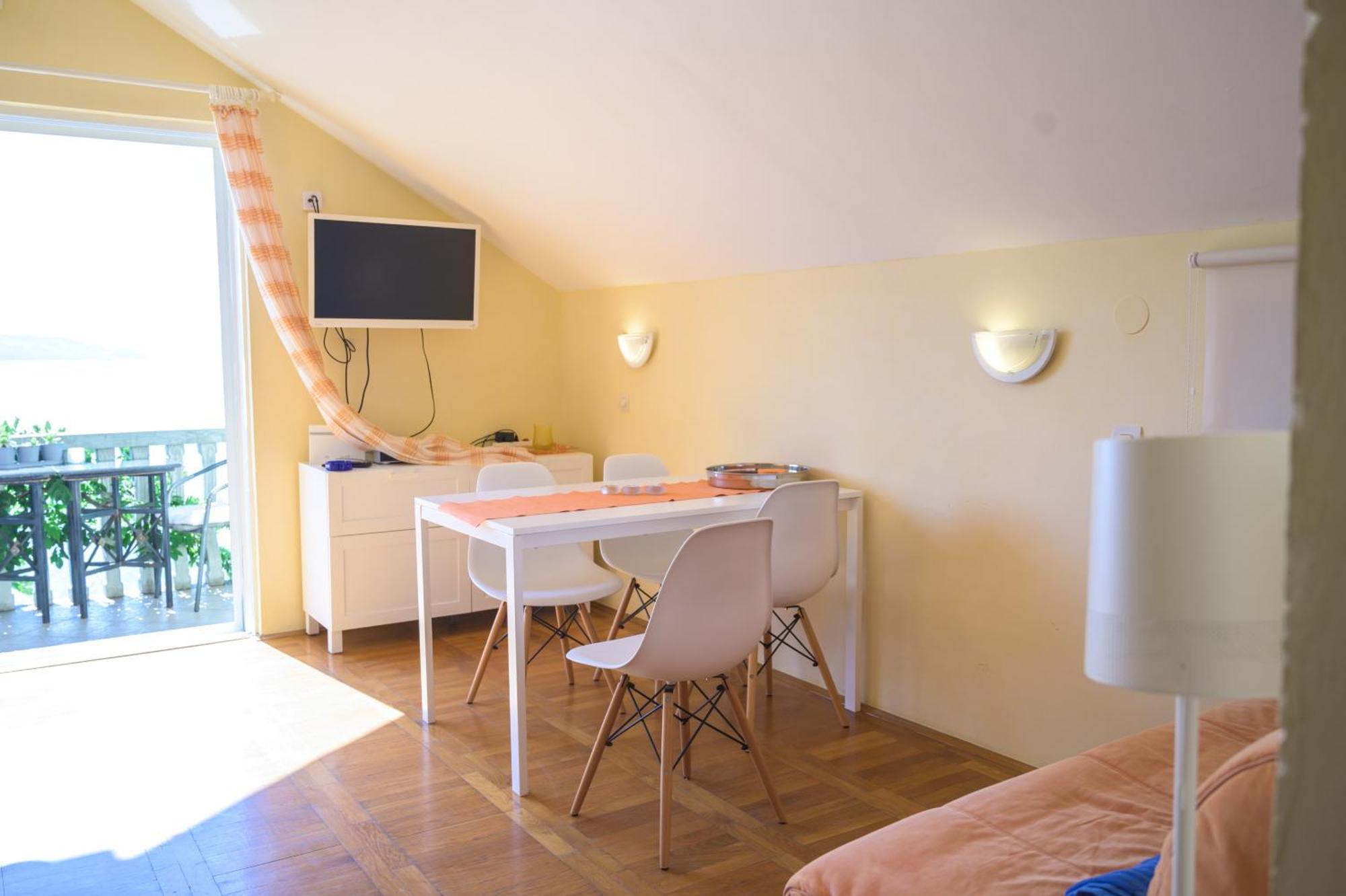 Apartment Christian Karlobag Phòng bức ảnh