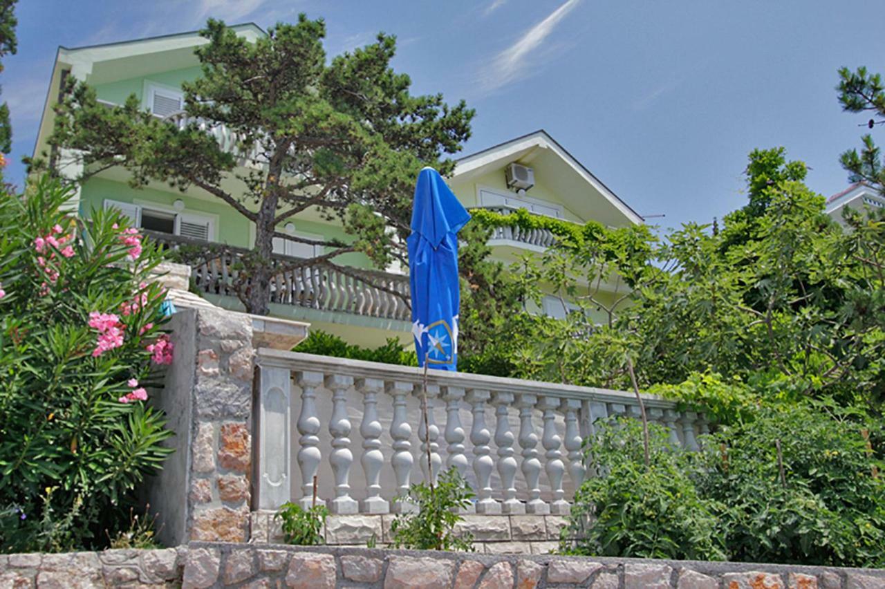 Apartment Christian Karlobag Ngoại thất bức ảnh
