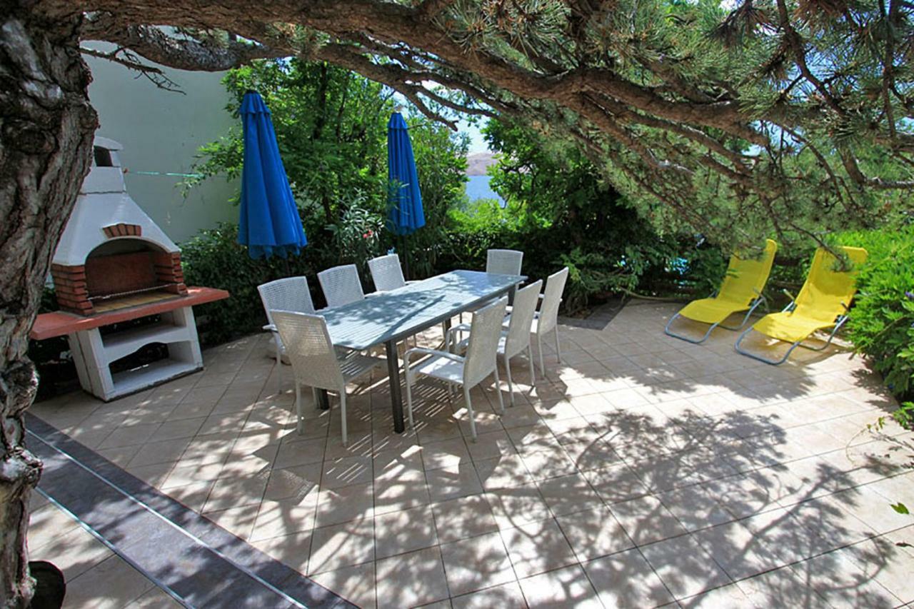 Apartment Christian Karlobag Ngoại thất bức ảnh