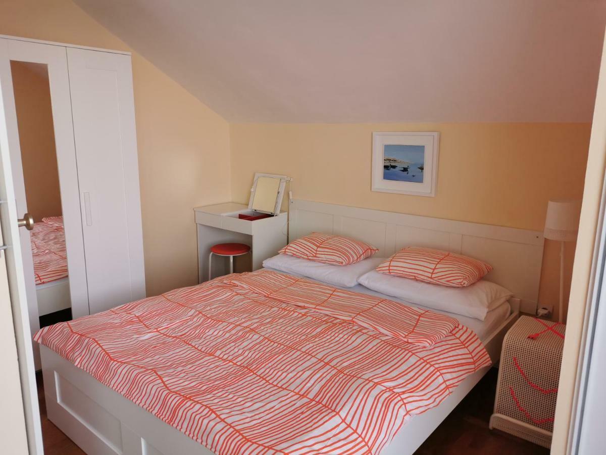 Apartment Christian Karlobag Ngoại thất bức ảnh